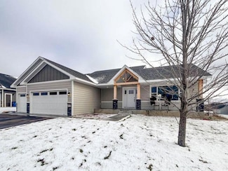 3173 Old Stone Way NE, Sauk Rapids, MN 56379