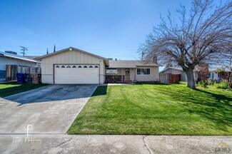 3425 Redlands Dr, Bakersfield, CA 93306
