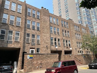 744 W Gordon Terrace Unit 107, Chicago, IL 60613