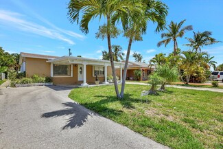 127 Lakeview Ave, Lantana, FL 33462