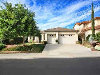 2435 Timber Creek Ln, Escondido, CA 92027