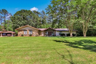 415 N Cummings St, Fulton, MS 38843
