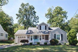 414 Glen Park Dr, Bay Village, OH 44140
