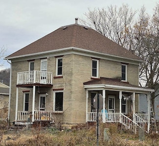 101 Anderson St, Coon Valley, WI 54623