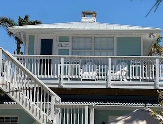 104 29th St Unit 3, Holmes Beach, FL 34217
