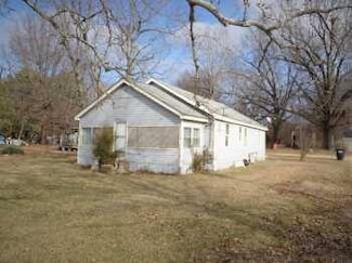 200 Southwest Dr, Pollard, AR 72456
