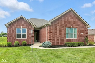1127 Kay Dr, Greenwood, IN 46142