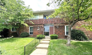 4229 Carrollton Dr Unit C, Bridgeton, MO 63044