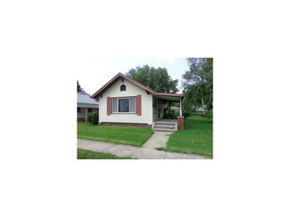 104 W 21st St, Higginsville, MO 64037