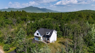 12 Oxbow Ln, Albany, NH 03818