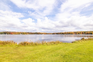 107 Mineola Cir, Coolbaugh Township, PA 18347