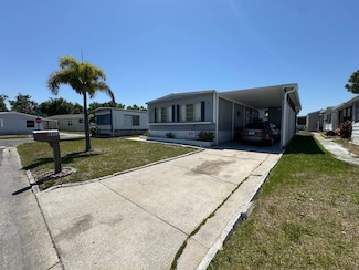 8802 Torrey Rd, Tampa, FL 33635