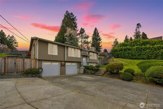 1302 Valley View Dr, Puyallup, WA 98372