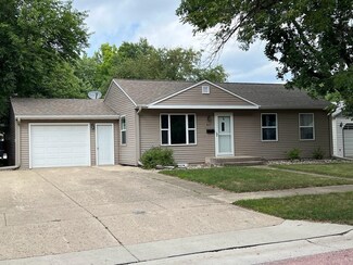 809 W 5th St, Spencer, IA 51301