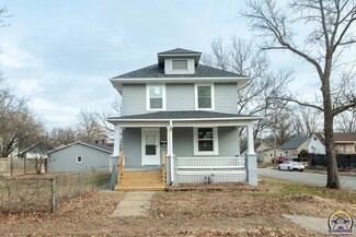1148 SW MacVicar Ave, Topeka, KS 66604