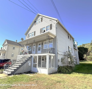 647 Laurel St, Dickson City, PA 18519