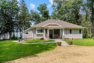 W6160 Lakeview Dr E, Markesan, WI 53946
