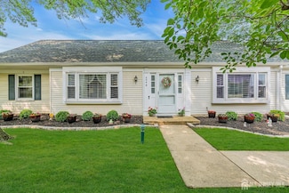 404 Newport Way Unit B, Monroe Township, NJ 08831