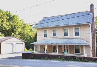 3890 Forest Inn Rd, Palmerton, PA 18071