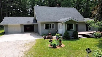 200 S Shearer Rd, Gladwin, MI 48624