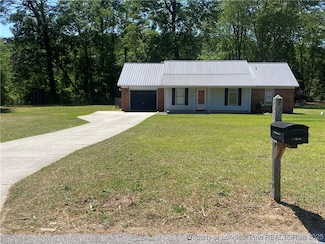 115 Whitechapel Ln, Raeford, NC 28376