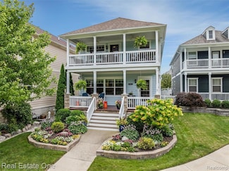 3843 Andover Ave, Auburn Hills, MI 48326