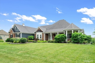 43W515 Otter Ln, Saint Charles, IL 60175