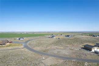 595 Desert Hills Loop SE, Moses Lake, WA 98837