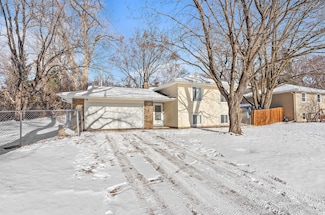 8117 Hearthside Rd S, Cottage Grove, MN 55016