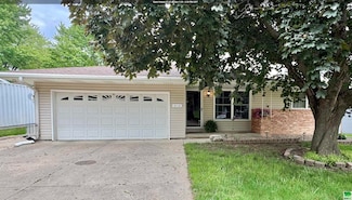 3112 S Olive St, Sioux City, IA 51106