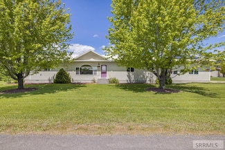 137 Spruce St, Ashton, ID 83420