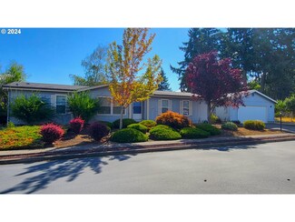 2120 Patrick Ct, Cottage Grove, OR 97424