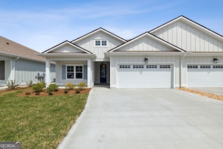107 Green Turtle Ct, Kingsland, GA 31548