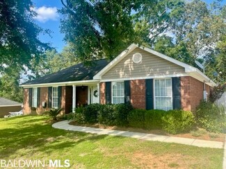 46110 Sunrise Dr, Bay Minette, AL 36507
