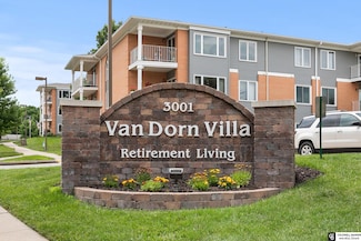 3001 S 51st Street Ct Unit 313, Lincoln, NE 68506