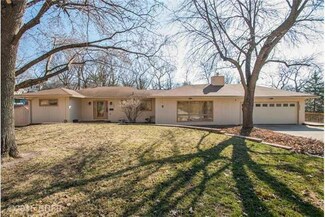 603 Glenview Dr, Des Moines, IA 50312