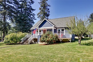 11028 NE West Kingston Rd, Kingston, WA 98346