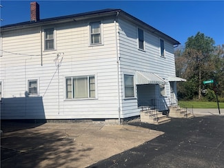 729 N Water Ave, Hermitage, PA 16148
