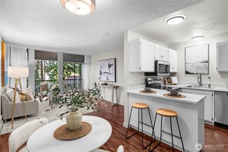 6268 137th Place NE Unit 244, Redmond, WA 98052