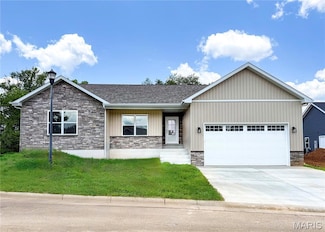 201 Ariel Ct, Desloge, MO 63601