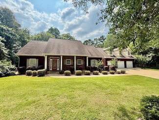 8943 Lee Road 379, Valley, AL 36854