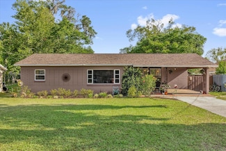 512 Dixson St, Orange City, FL 32763