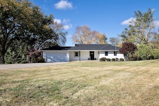 7904 Pacific St, Omaha, NE 68114