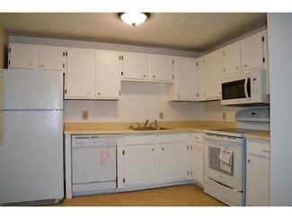 75 2nd St Unit 2E, Manchester, NH 03102