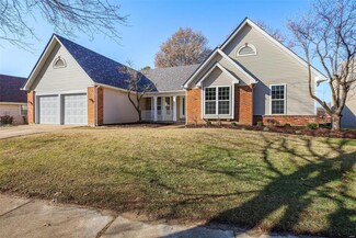 12947 Broadridge Ln, Florissant, MO 63033
