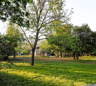 417 Graham St, Boerne, TX 78006