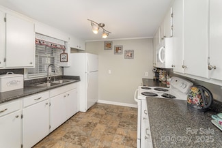515 Burlington St, Wadesboro, NC 28170