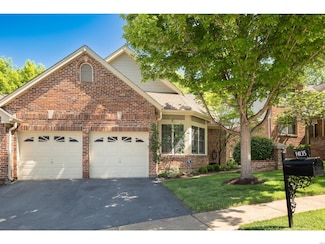 14135 Woods Mill Cove Dr, Chesterfield, MO 63017