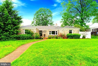 1005 Spruce St, Pottstown, PA 19464