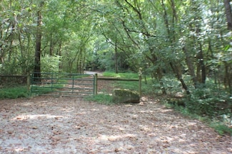 226 Hamburg St, Mount Airy, NC 27030